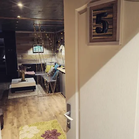 Apartment Ogledalo